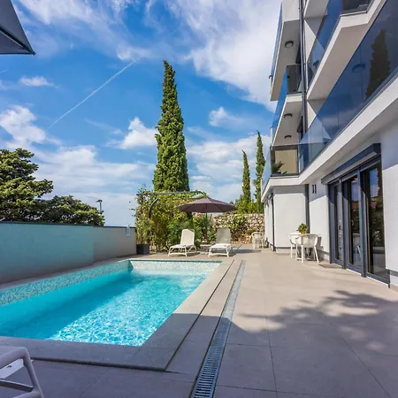 Oasis 4 - Konstantin - Hr-10679-04 By Interhome